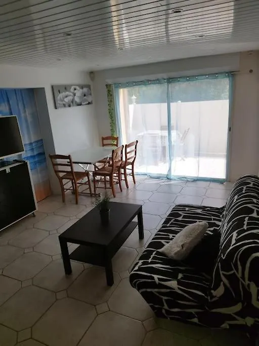 Διαμέρισμα Bas De Villa Climatise Avec Coin Terrasse Sanary-sur-Mer Γαλλία