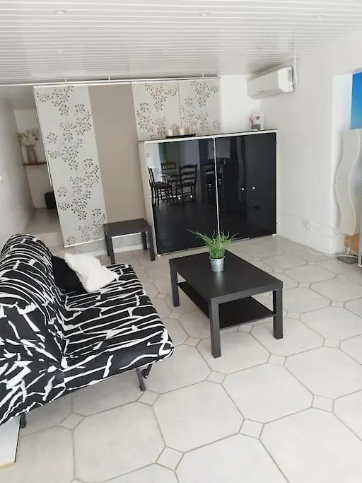 Bas De Villa Climatise Avec Coin Terrasse Sanary-sur-Mer Διαμέρισμα